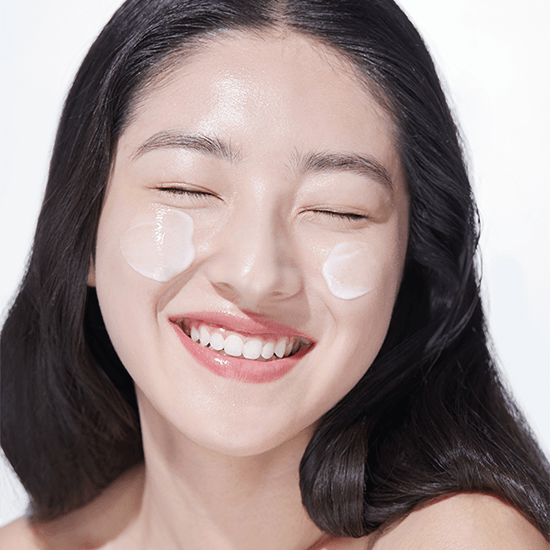 [AESTURA] Derma UV 365 Vita-C Radiance Sunscreen SPF 50+ PA++++ 40ml - Ballagrio