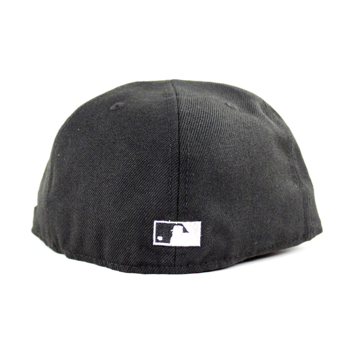 Chicago White Sox 2005 World Series New Era Fitted 59Fifty Hat (Glow in the Dark Logo Pink Under Brim)