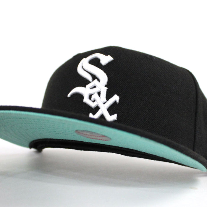 Chicago White Sox 2005 World Series New Era Fitted 59Fifty Hat (Mint Under Brim)