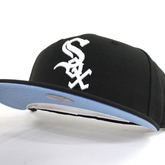Chicago White Sox New 2005 World Series New Era 59Fifty Fitted Hat (Black Sky Blue Under Brim)