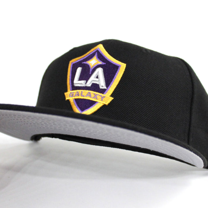 Los Angeles Galaxy New Era 59Fifty Fitted Hat (LA LAKERS Color Way Black Purple Gray Under Brim)