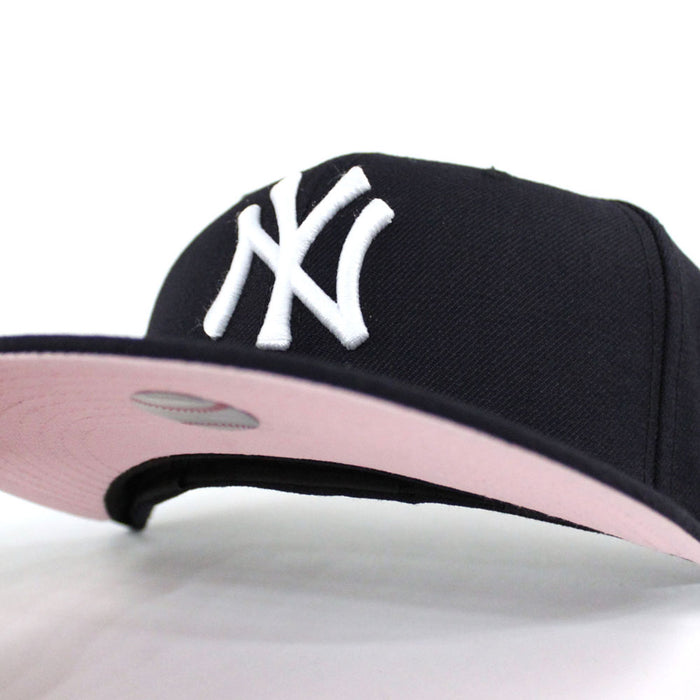 New York Yankees New Era 59Fifty Fitted Hat (Navy Pink Under Brim)