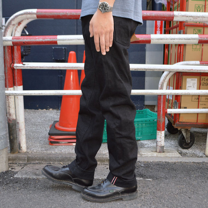 ONI DENIM "246ZR-BKBK" 20oz Secret Black Denim Neat Straight