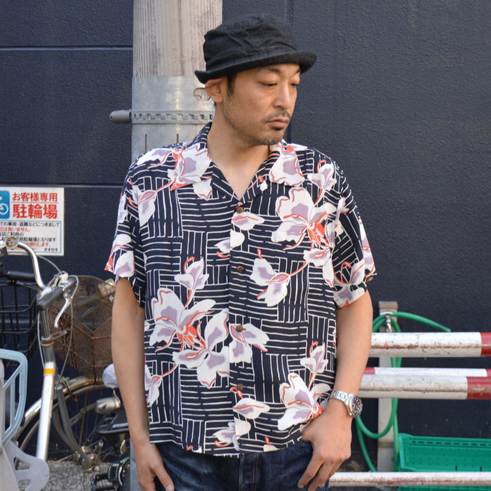 SUN SURF "SS39615" S/S Rayon Hawaiian Shirt “WHITE GINGER”